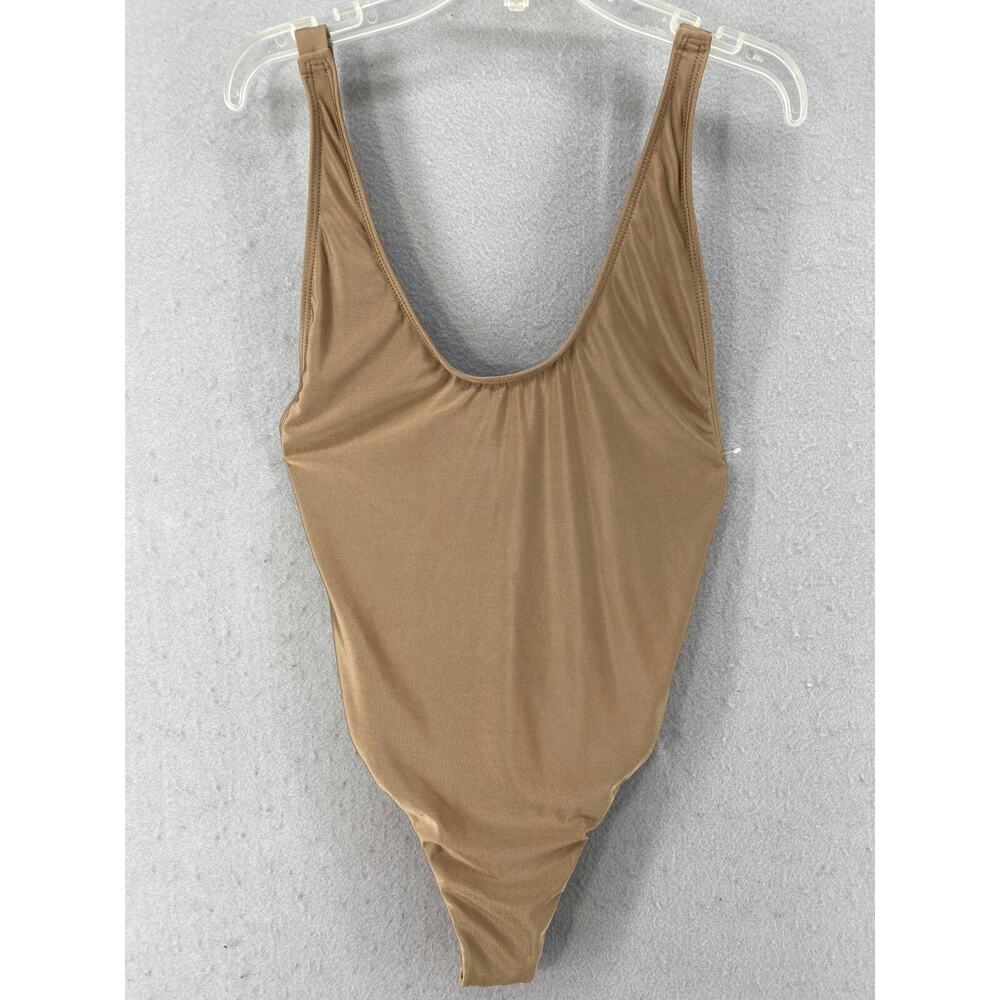 Good American Bodysuit Women's Sz 2 US Medium Tan Contour Wide Straps Scoop Neck